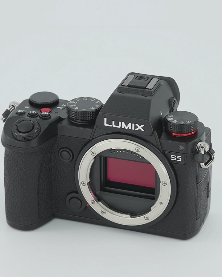 APPAREIL PHOTO PANASONIC LUMIX DC-S5